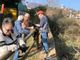 Omegna, gli 'Amici di Bagnella' al lavoro sul sentiero della Fiumetta