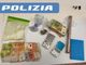 Fuggono all'alt della polizia e gettano la droga dal finestrino: una coppia arrestata per spaccio