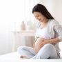 Utero in affitto, &quot;non poter diventare madri è una malattia&quot;: appello alla premier Meloni