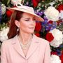 Kate Middleton omaggia la moda francese per la visita di Macron