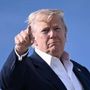 Dazi, Trump: &quot;Scadenza primo agosto rimane, non ci saranno estensioni&quot;