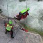 Cinque canyonisti francesi bloccati nel Rio Rasiga: in corso un complesso intervento di soccorso a Bognanco Cinque canyonisti francesi bloccati nel Rio Rasiga: in corso un complesso intervento di soccorso a Bognanco