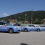 Rubano il cellulare a un novantenne, la Polizia lo ritrova e glielo restituisce