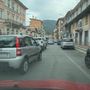 Omegna, traffico in tilt nel primo lunedì di rientro: code e disagi in città Omegna, traffico in tilt nel primo lunedì di rientro: code e disagi in città