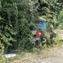 Pallanza, la segnalazione: "Auto tra i rovi, buche e una grata sprofondata" FOTO Pallanza, la segnalazione: "Auto tra i rovi, buche e una grata sprofondata" FOTO