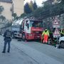 Baveno, è Andrea Rampinelli la vittima dell'incidente sul lavoro: lascia la moglie e tre figlie Baveno, è Andrea Rampinelli la vittima dell'incidente sul lavoro: lascia la moglie e tre figlie