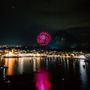 Feriolo tra luci e stelle: il lago incantato dai droni e dai giochi laser VIDEO