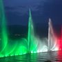 Palio Remiero, la fontana luminosa sarà rimontata e resterà fino al 13 settembre Palio Remiero, la fontana luminosa sarà rimontata e resterà fino al 13 settembre