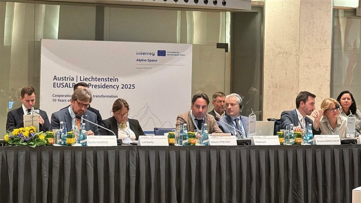 Preioni all’assemblea delle regioni alpine: "Le Alpi vanno protette, vissute e sviluppate" Preioni all’assemblea delle regioni alpine: "Le Alpi vanno protette, vissute e sviluppate"