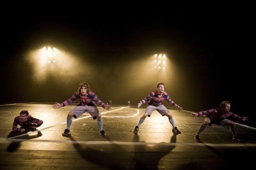 “A dance tribute to the art of football” in scena al teatro Il Maggiore
