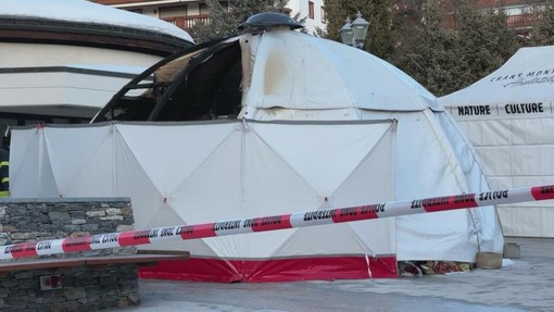 Crans Montana, incendio nel memoriale per le vittime del Constellation