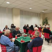 Baveno Bridge Club organizza nuovi corsi per principianti: un’occasione per scoprire lo “sport della mente”
