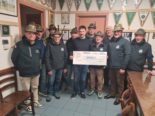 Il Gruppo Alpini Omegna Centro protagonista nel sociale: donati 3.000 euro a tre realtà cittadine