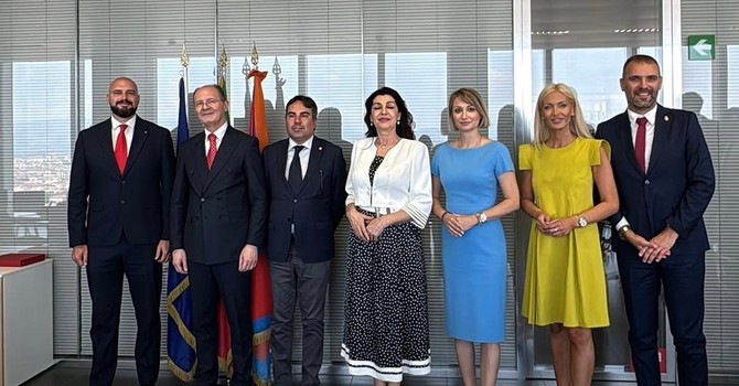 Regione Piemonte, il sottosegretario Preioni riceve la delegazione dei parlamentari serbi Regione Piemonte, il sottosegretario Preioni riceve la delegazione dei parlamentari serbi