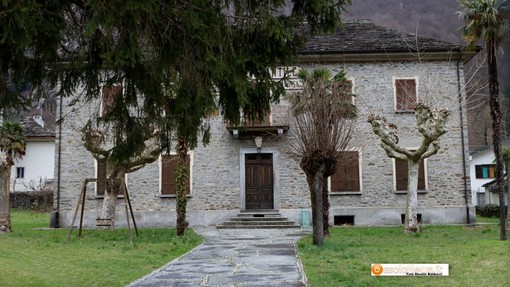 L'ex asilo di Prata a Vogogna: diventerà la casema dei Forestali del Parco