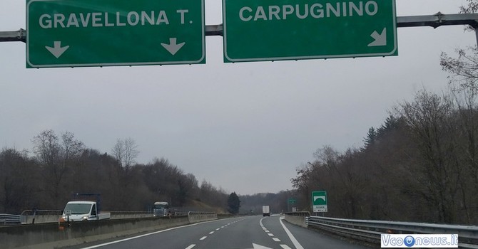 A26, chiusure notturne a Carpugnino e sugli svincoli per la SS34