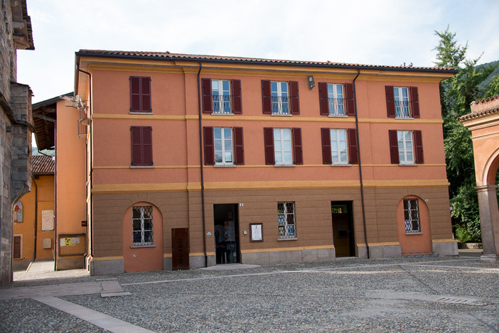 “Fuoco alle polveri”, al Museo GranUm di Baveno la mostra sull'uso delle mine in cava e la storia dei polverifici