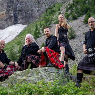 Musica in Quota, tappa all'Alpe Ad Vèl con i Boira Fusca