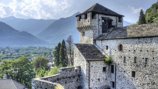 Castello di Vogogna e Fondazione Villa Taranto ai Borromeo, M5S: "Monopolio dell'offerta turistica del Vco"
