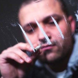 Spaccio di droga a Intra, arrestata una donna di 41 anni con 30 grammi di coca