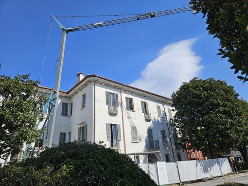 Restauro palazzo Cioia, entrano i dipendenti del Consorzio rifiuti Restauro palazzo Cioia, entrano i dipendenti del Consorzio rifiuti
