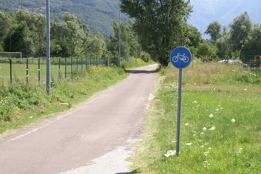 &quot;Le piste ciclopedonali sono un'opera meritoria, ma non risolveranno il problema della sicurezza in bici&quot;