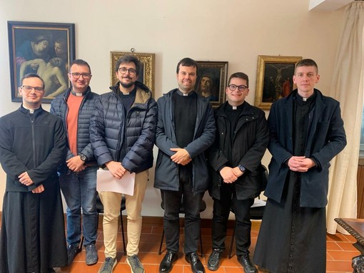 Da sinistra, don Buffelli, don Boccoli, don Lucchi, don Pastormerlo, don Ariola e don David