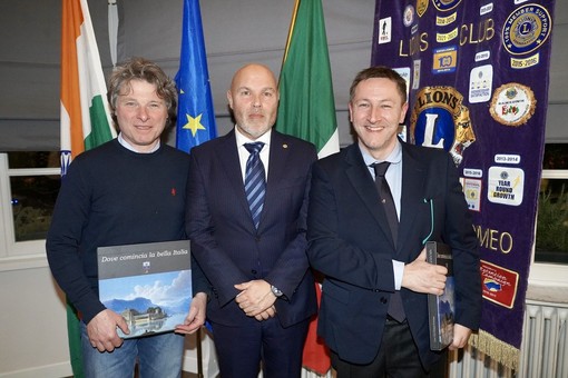 Il sostituto procuratore della Repubblica Fabrizio Argenteri, il presidente Lions Fausto Girolamo Macaluso e il giudice Mauro D’Urso