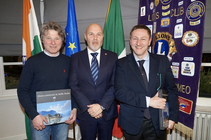 Il sostituto procuratore della Repubblica Fabrizio Argenteri, il presidente Lions Fausto Girolamo Macaluso e il giudice Mauro D’Urso Il sostituto procuratore della Repubblica Fabrizio Argenteri, il presidente Lions Fausto Girolamo Macaluso e il giudice Mauro D’Urso