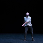 Domani “Dar Corpo allo Spazio #4”: tre performance itineranti trasformano Il Maggiore