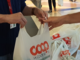 "Scegli un prodotto Coop": anche nei punti vendita del Vco si può contribuire alla ricerca contro il cancro