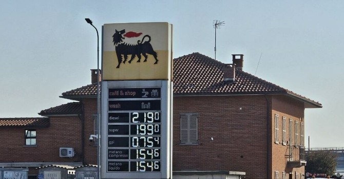 Caro carburanti: la "tregua" sul gasolio è durata una sola settimana
