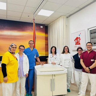 Donati tre nuovi fasciatoi al reparto di ostetricia e ginecologia dell’ospedale Castelli