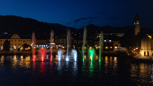 Continuano con successo le fontane danzanti a Verbania