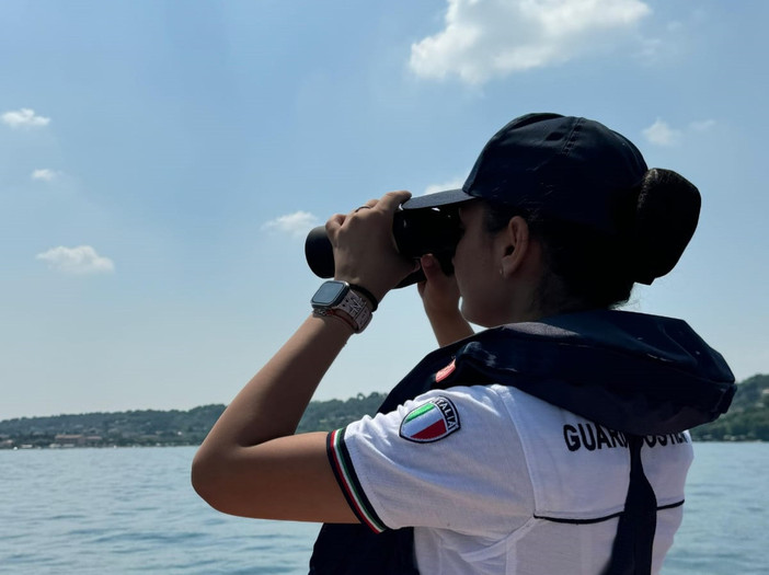 Con la Guardia Costiera il lago Maggiore è più sicuro: 115 persone soccorse e 126 sanzioni elevate