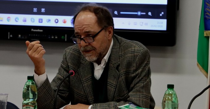 Il presidente del Tribunale, Gianni Macchioni ieri sera a Villadossola Il presidente del Tribunale, Gianni Macchioni ieri sera a Villadossola