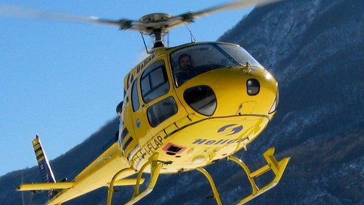 E-distribuzione, ispezione in elicottero per le linee elettriche del Vco