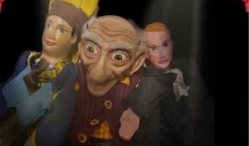 Al &quot;Paese di Natale&quot; di Aurano uno spettacolo di burattini