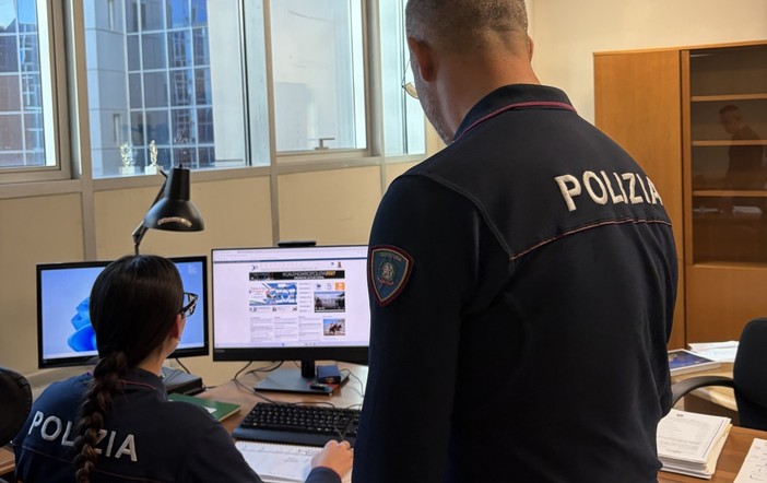 Individuato e denunciato il quarantenne che ha diffuso il volantino “Rivoluzione a Verbania” Individuato e denunciato il quarantenne che ha diffuso il volantino “Rivoluzione a Verbania”