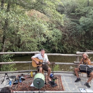 Cambiasca, musica al Parco Fluviale Aequilibrium con Lorenzo di Lavello