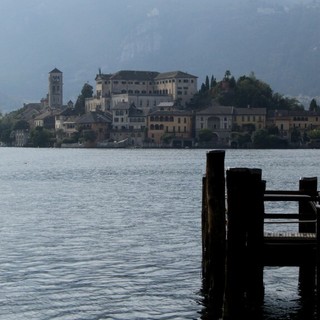 Orta dedica una piazza a madre Anna Maria Canopi