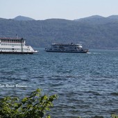 Restano le limitazioni di carico sui traghetti tra Intra e Laveno