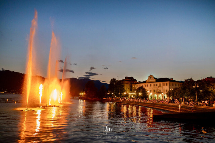 Crociera speciale il 10 agosto per ammirare le fontane danzanti a Baveno e Feriolo