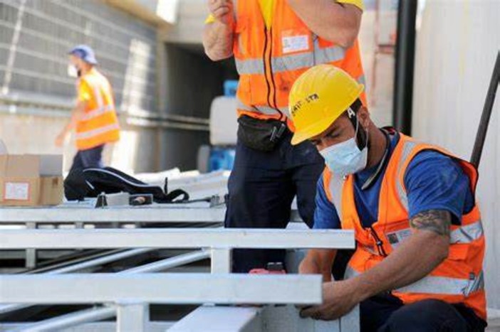 Cantieri di lavoro, dal 1° settembre i nuovi bandi per i Comuni piemontesi Cantieri di lavoro, dal 1° settembre i nuovi bandi per i Comuni piemontesi