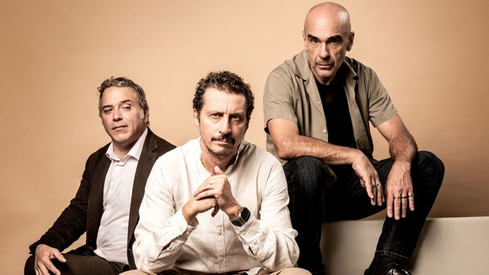 Luca Bizzarri, Enzo Paci e Antonio Zavatteri in scena con Le Nostre Donne