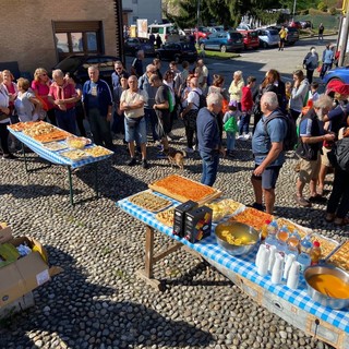 A Crusinallo torna “Marcia &amp; Mangia”: camminata gastronomica tra borgo, sentieri e sapori tipici