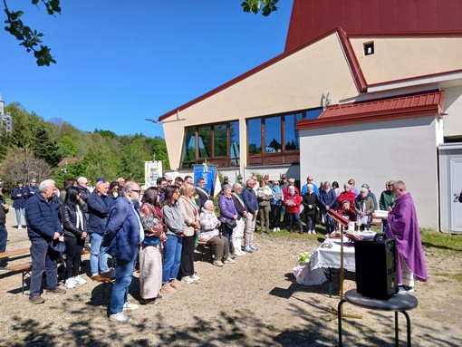 Mottarone, a quattro anni dalla tragedia l'appello del parroco: “Non chiamiamola più funivia, ma Skyway”