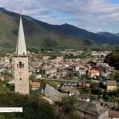 Cerca di avvicinare le ragazze davanti alle Medie, controlli a Ornavasso