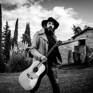 Musica in quota, doppietta di agosto: il Duo Pace Poli Cappelli all'Alpe La Gerbia e Omar Pedrini a Domobianca