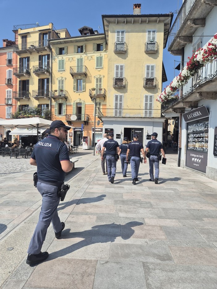 Verbania, controlli straordinari delle forze dell'ordine: oltre 200 persone identificate